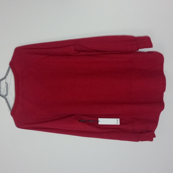 🍁 Fyve, red ,thin knit top, long sleeve,V neck sweater NWT. Size 2x - Picture 3 of 11
